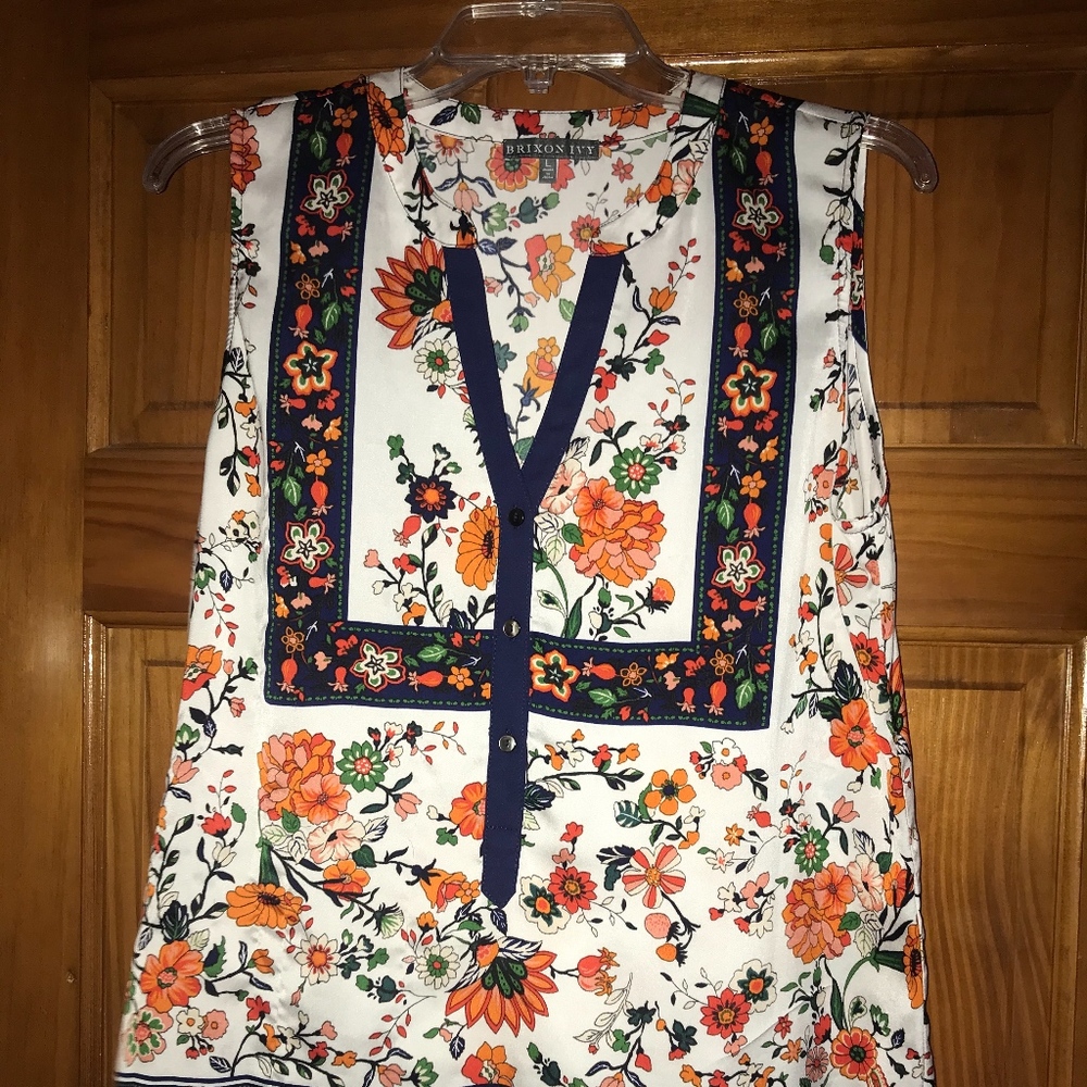 Sleeveless Blouse